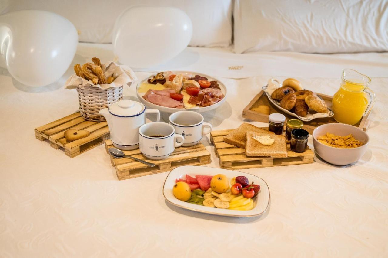 Felix Hotel Valls Eksteriør billede